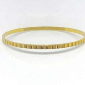 TRIFARI Vintage Gold Bangle